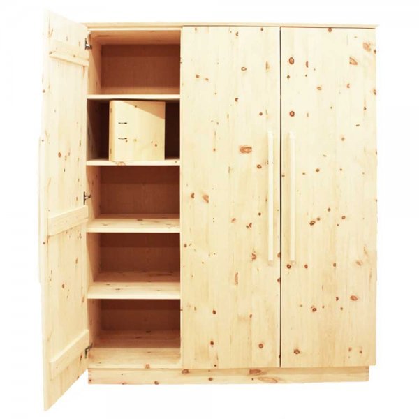 Massivholzschrank aus Zirbe